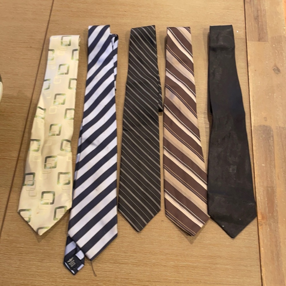 Set of 5 men’s ties